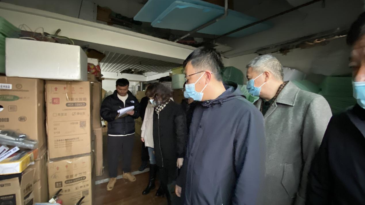 大關(guān)街道走訪錢江商城開(kāi)展安全生產(chǎn)檢查