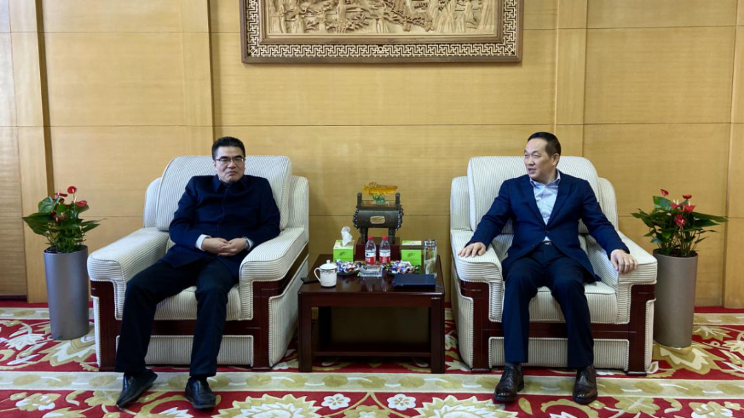 拱墅區(qū)委常委、統(tǒng)戰(zhàn)部部長王書評蒞臨集團慰問走訪