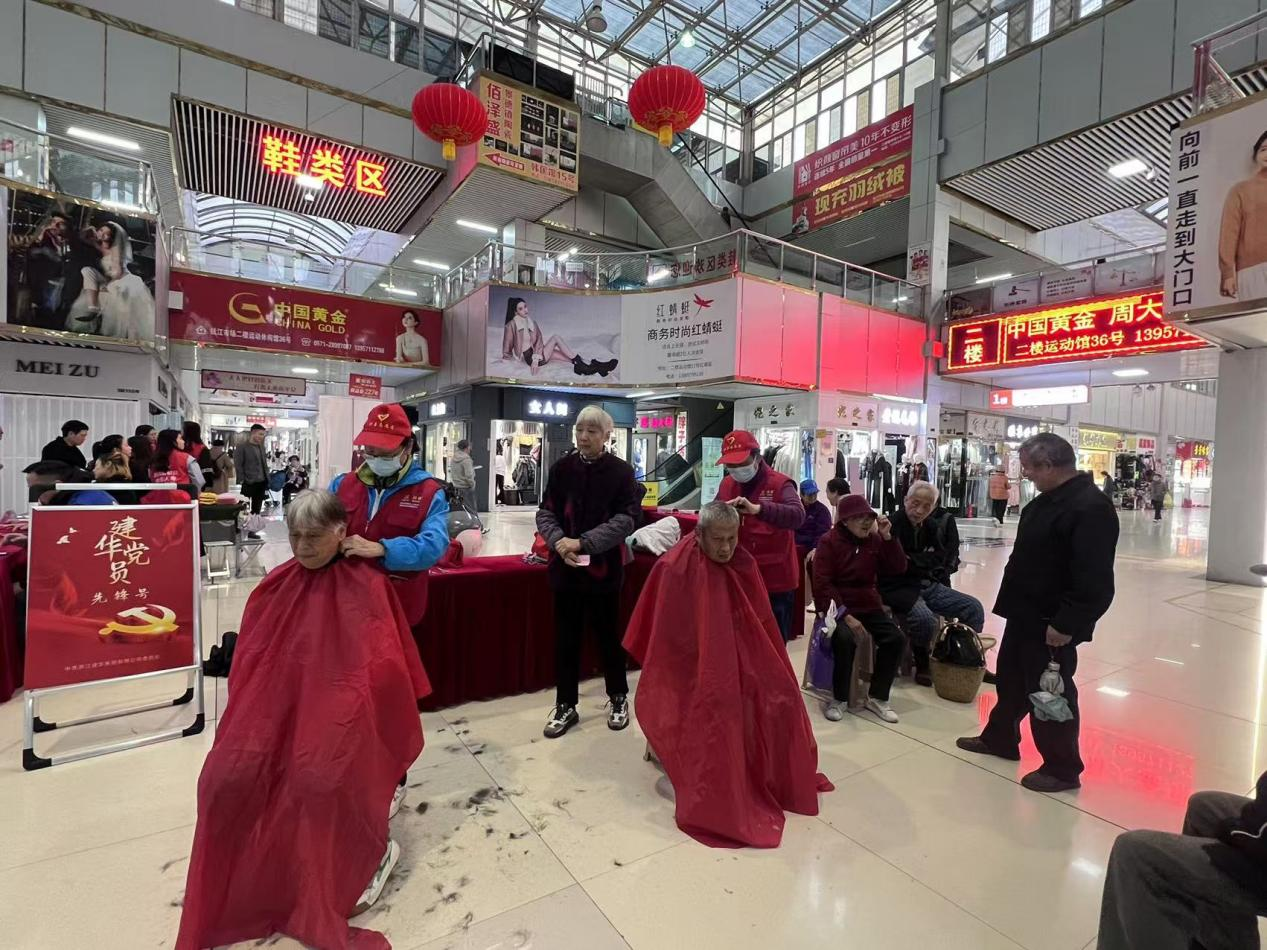 公益不打烊，情暖每月時(shí)光