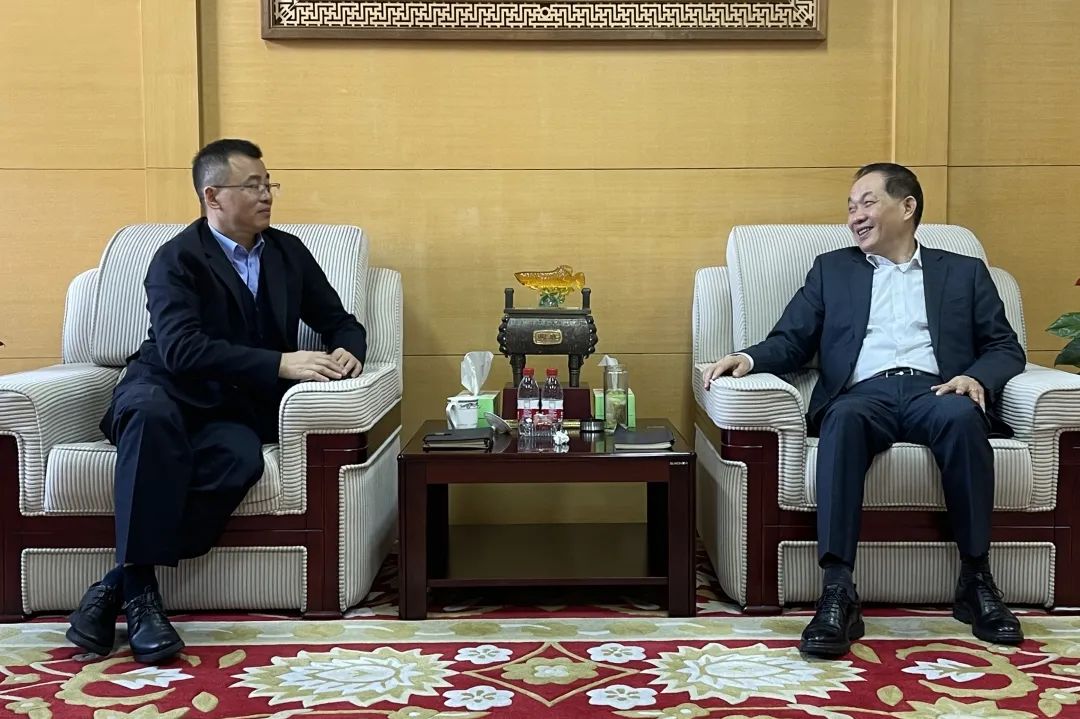 拱墅區(qū)副區(qū)長，公安分局黨委書記、局長徐曉東一行蒞臨集團指導