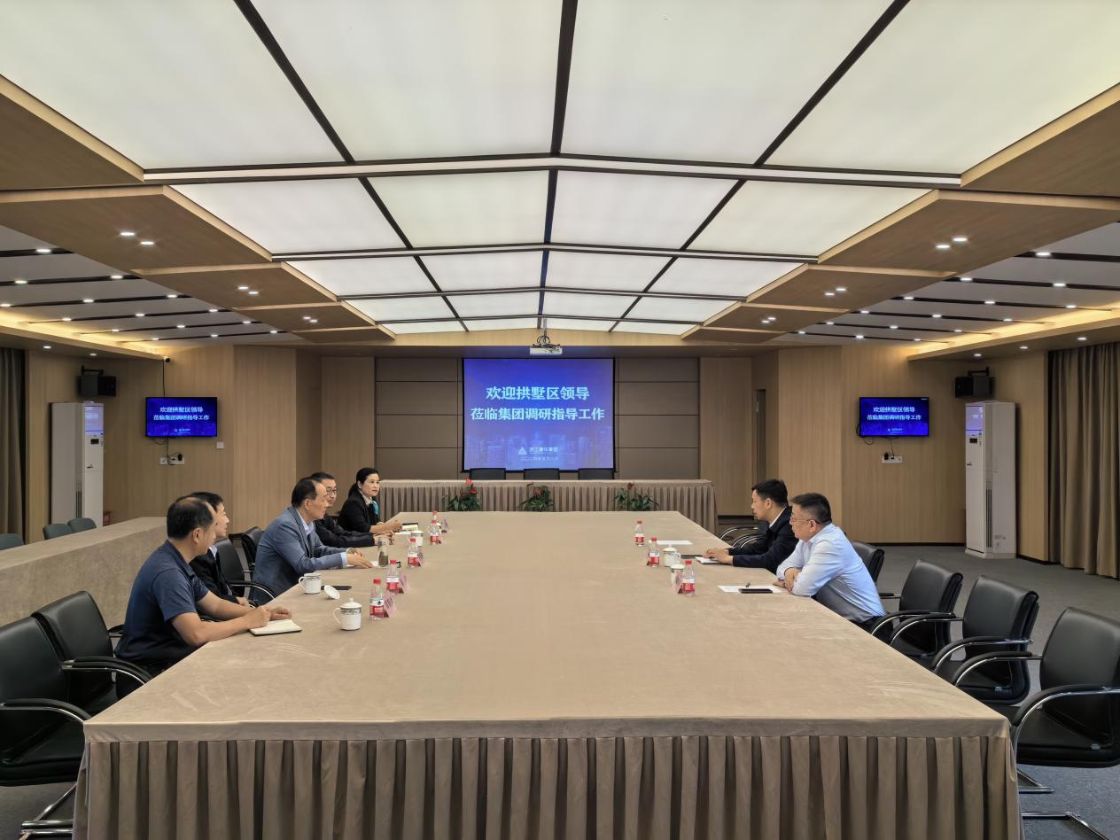 拱墅區(qū)區(qū)長(zhǎng)敖煜新調(diào)研浙江建華集團(tuán)，鼓勵(lì)龍頭企業(yè)持續(xù)發(fā)揮引領(lǐng)作用